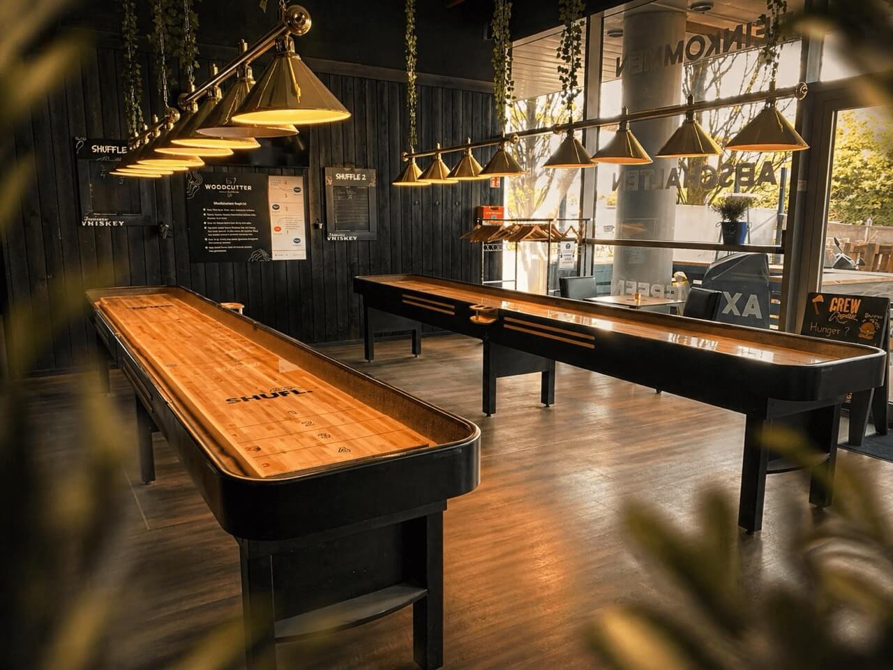 Shuffleboard in Hamburg bei WoodCutter